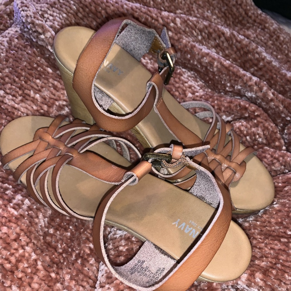 Nude Old Navy clogs